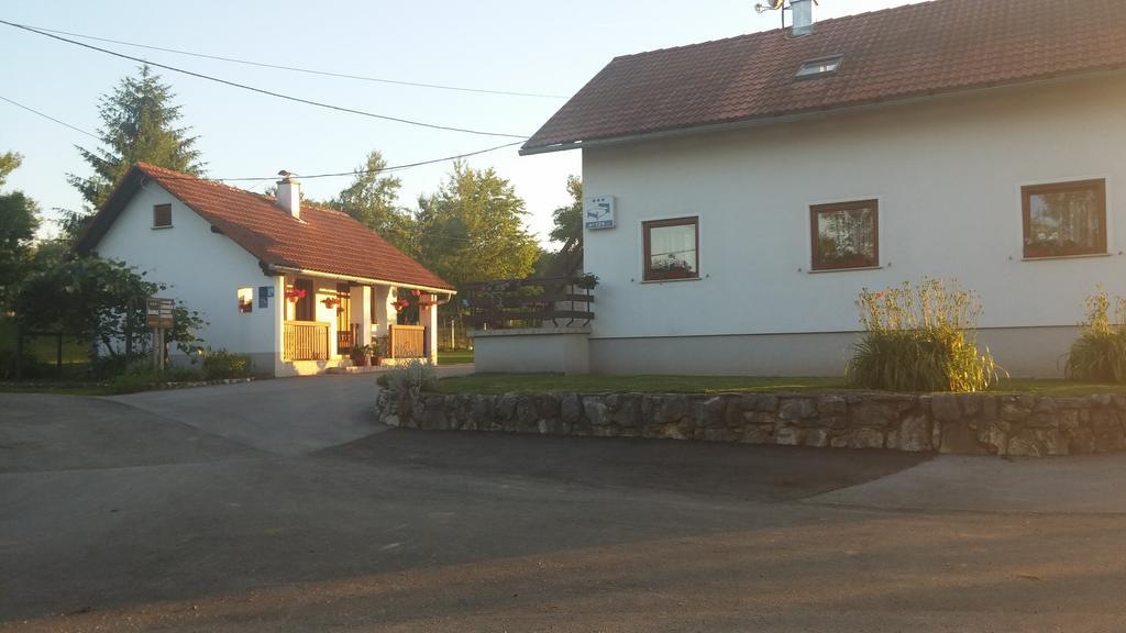 Guest House Family Dukic Rakovica Exterior foto