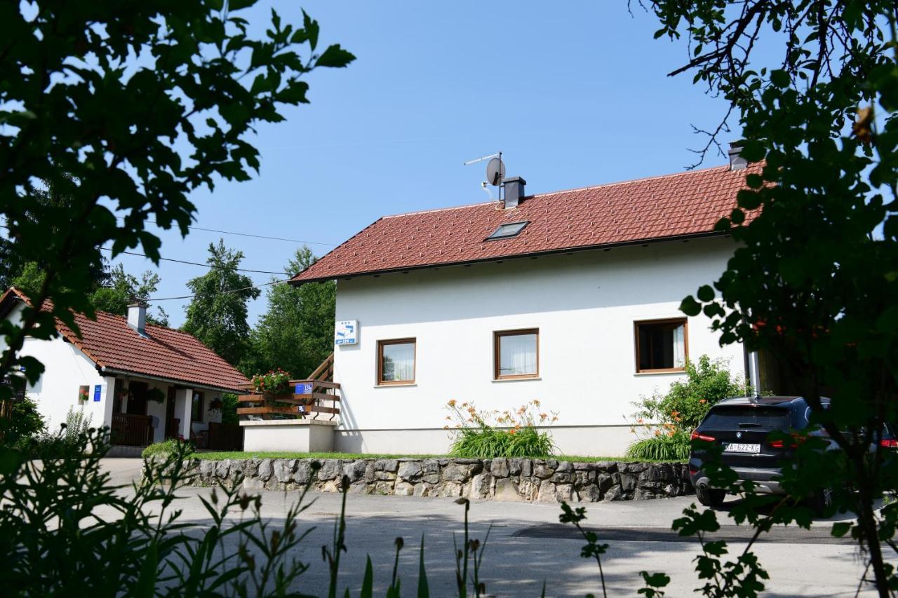 Guest House Family Dukic Rakovica Exterior foto